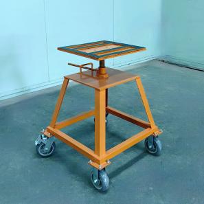 Carving Worktable